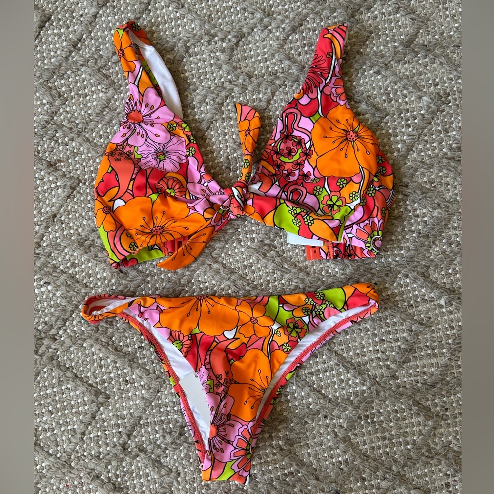 Sahara Bikini Top Pink Floral 30 E/F
Sahara Brazilian Brief Pink Floral S